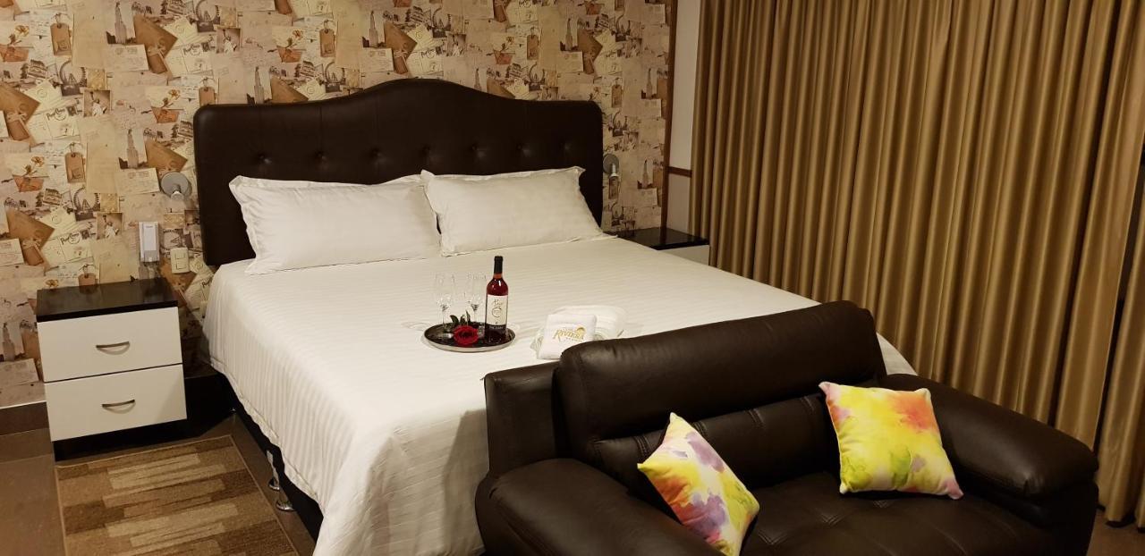 Hotel Costa Riviera Mala Екстер'єр фото