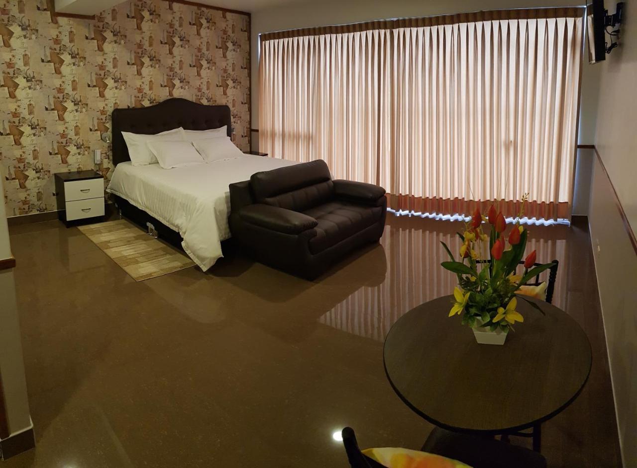 Hotel Costa Riviera Mala Екстер'єр фото